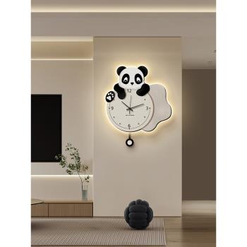 熊貓卡通創意掛鐘裝飾畫簡約客廳餐廳家用靜音鐘表兒童房掛墻時鐘