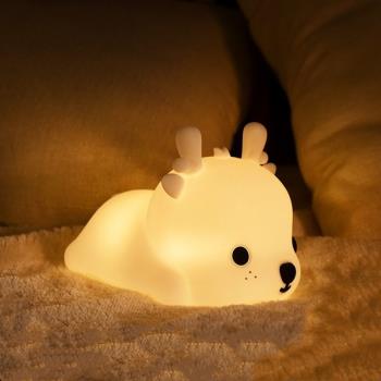 小鹿硅膠燈創意LED拍拍七彩變色小夜燈可愛USB充電嬰兒喂奶床頭燈