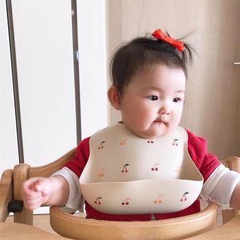 韓國新生小熊便攜嬰兒軟硅膠圍兜兒童防水食飯兜吃飯立體接飯兜