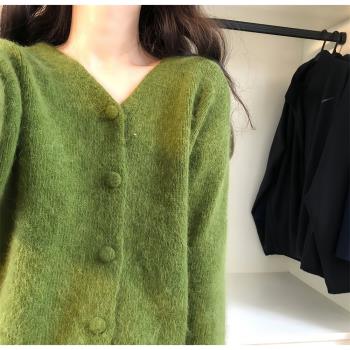 慵懶綠色復古V領針織外套毛衣