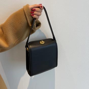 法國小眾設計包包女2024新款潮時尚質感手提小方包百搭單肩斜挎包