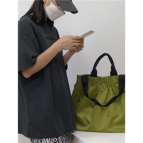 歐美時尚絲光尼龍牛津布褶皺百搭輕便單肩斜挎托特包女士手提包