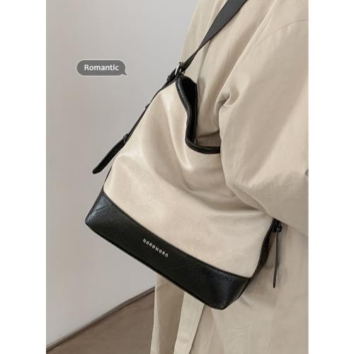 韓國撞色大容量包包女2023新款潮復古水桶包百搭ins斜挎包腋下包