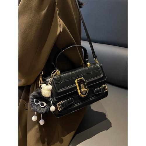 斜挎小包包女2025新款流行高級感時尚單肩小眾質感手提小方包爆款