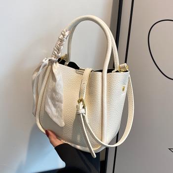 今年流行包包2023新款純色手提包夏天高級感洋氣純色單肩斜挎女包