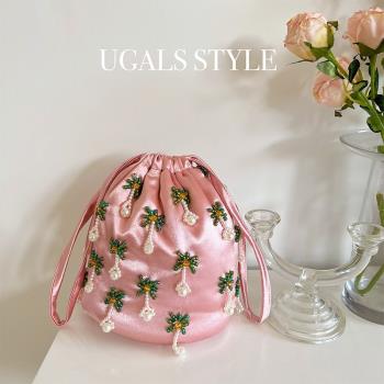 UGALS法式粉色花朵晚宴絲綢包手工編織串珠流蘇水桶包腋下斜挎包