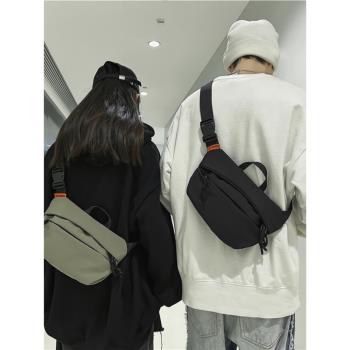 挎包男休閑港風單肩包尼龍布情侶胸包手提包質感防水學生斜挎包潮