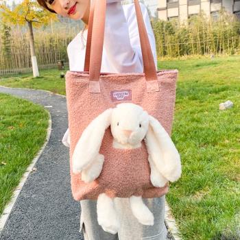 英國兔子包包大容量手提袋包2023新款可愛毛絨單肩少女卡通托特包
