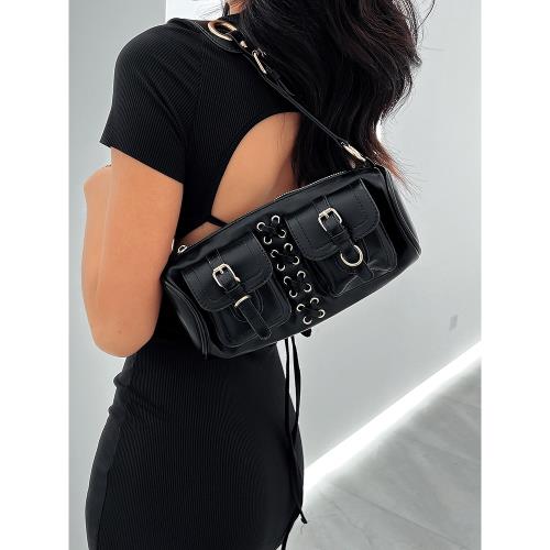 鐳色Lazer歐美黑色小眾設計感單肩包百搭機車圓筒斜肩包腋下包