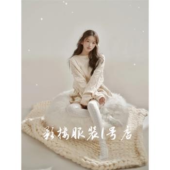 影樓兒童攝影服裝新款2025女童韓版聖誕節寫真新年拍照白色毛衣服