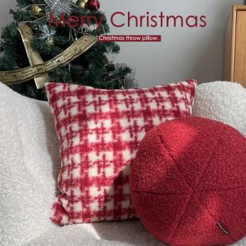 圣誕節復古紅色抱枕毛絨靠枕靠墊方形圓形球型新年喜慶大紅色含芯