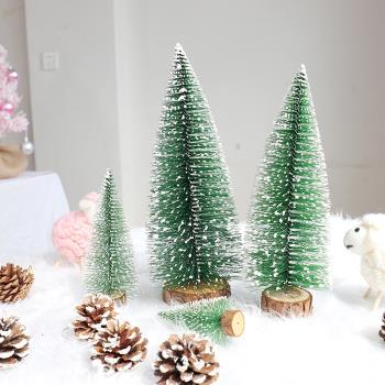 拍照道具雪花漆白雪松樹擺件北歐小禮物迷你仿真展臺桌面裝飾道具