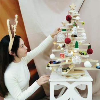 北歐風INS圣誕節裝飾品店鋪店面木質圣誕樹場景布置樹掛件圣誕樹