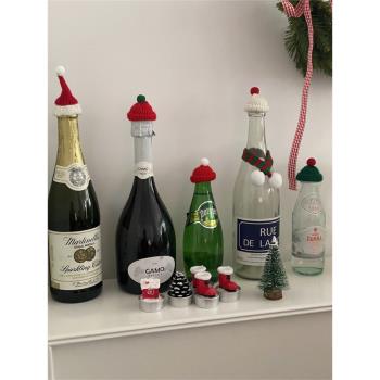阿寶-圣誕裝飾新年可愛道具圣誕布置雪人燈串酒瓶帽子桌面圣誕樹