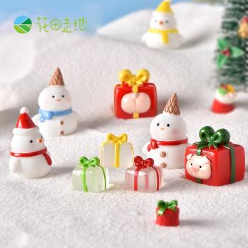 圣誕彩色卡通禮盒微景觀雪景水晶球配件 圣誕豬臉蛋筒雪人擺件