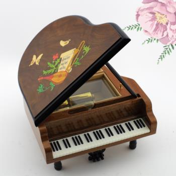 韻升雷曼士木鋼琴貼皮八音盒音樂盒創意結婚情人生日圣誕禮物團購