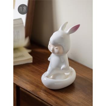 景德鎮兔子生肖陶瓷擺件裝飾生日新年禮物本命年吉祥物創意飾品