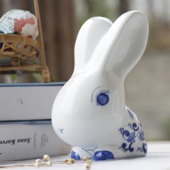 景德鎮青花陶瓷兔子擺件中式客廳兔年新年擺件十二生肖生日禮物可