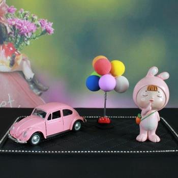 創意可愛女孩擺件裝飾車載小兔子