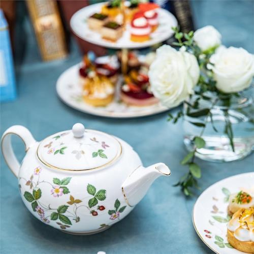 英國Wedgwood Wild Strawberry野草莓骨瓷茶壺/咖啡壺英式下午茶|咖啡壺
