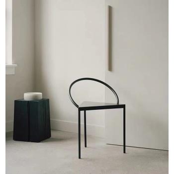 意式極簡創意北歐三角餐椅室內藝術民宿餐廳餐椅設計師樣板間餐椅