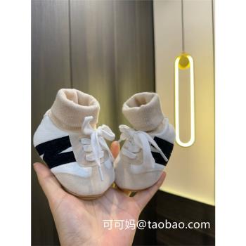 秋冬新生嬰兒0-1歲男女寶寶軟膠底鞋襪不掉跟保暖運動防滑學步鞋
