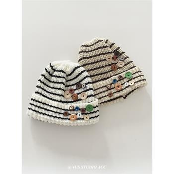 大頭圍寬松版條紋針織毛線帽女秋冬季保暖護耳手工紐扣可愛堆堆帽