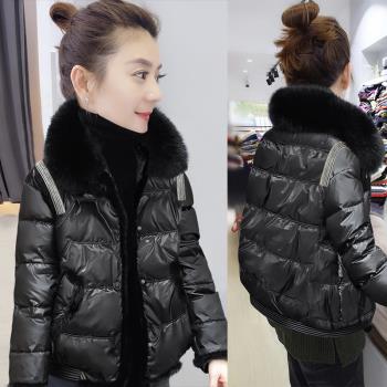 黑色羽絨服亮面歐洲站冬裝2022年新款女裝歐貨潮保暖大毛領外套