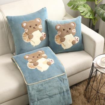 多功能二合一抱枕被牛奶絨高端貼布繡保暖可愛小熊獅子午睡被靠枕