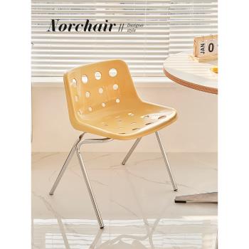 Norchair北歐網紅ins餐椅家用設計師奶酪椅簡約輕奢塑料靠背椅子