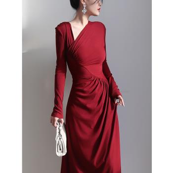 褶皺酒紅色修身晚禮服針織連衣裙