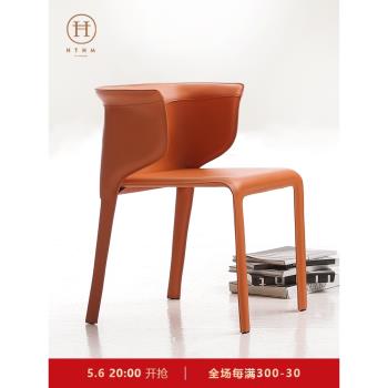 Anastasia 阿納斯塔西亞扶手椅馬鞍皮餐椅意式極簡現代風餐廳椅子