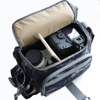 專業攝影包單肩D850斜跨戶外R5寶羅多功能大容量防雨單反相機包A9