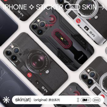 SkinAT適用于蘋果15手機貼膜iPhone 14/13Pro Max貼紙iPhone創意保護膜手機新款彩膜偽裝系列3M保護貼貼配件