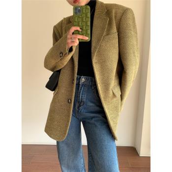 黃色條紋西裝外套女秋冬款法式設計感羊毛呢廓形寬松抗凍西服大衣