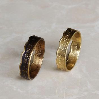 新天地 香港2毫女王硬幣個性戒指拋光款及復古款黃銅指環蓮花形