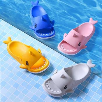 2023新款鯊魚兒童拖鞋夏季卡通家用軟底拖鞋男童鞋外穿涼拖鞋