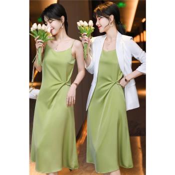 醋酸連衣裙女夏季2023新款設計感名媛范緞面西裝外套吊帶裙兩件套