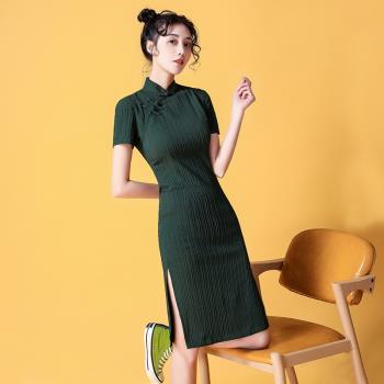 年輕款學生改良版綠色中國風旗袍