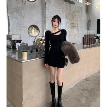 黑色連衣裙女春季2023年新款韓版長袖裙子設計感氣質修身針織短裙
