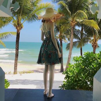 旅行路上露背沙灘裙女海邊度假三亞連衣裙新款小個子顯瘦海灘裙子
