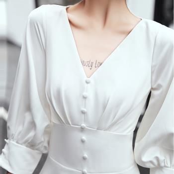 白色小晚禮服裙女長袖宴會氣質訂婚連衣裙子緞面領證登記法式輕奢