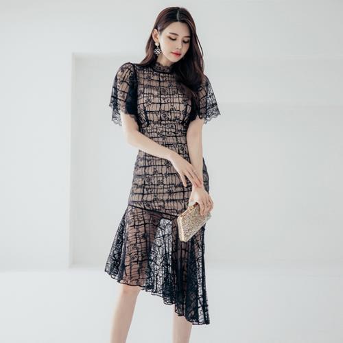 年會高端晚禮服輕奢長款魚尾不規則包臀性感白色蕾絲連衣裙女春秋