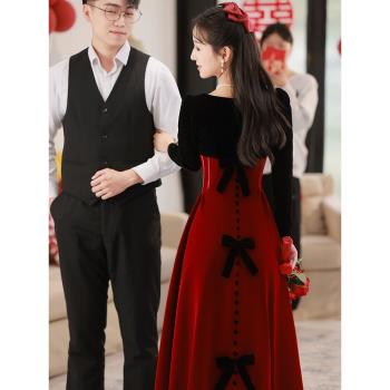 高級感敬酒服新娘冬季酒紅色大氣訂婚禮服連衣裙2023新款絲絨長袖