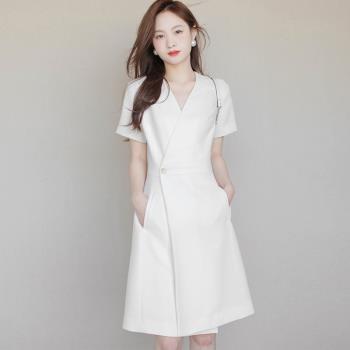 白色修身夏季v領短袖連衣裙