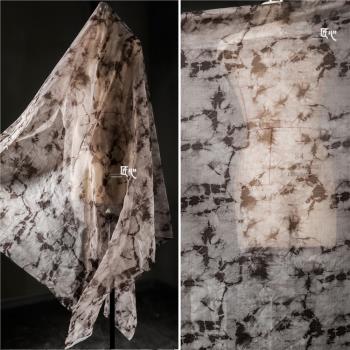 褐色裂紋雪紡水印創意禮服扎染布