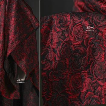 大玫瑰紅色肌理提花布料 國風旗袍連衣裙西裝風衣服裝設計師面料