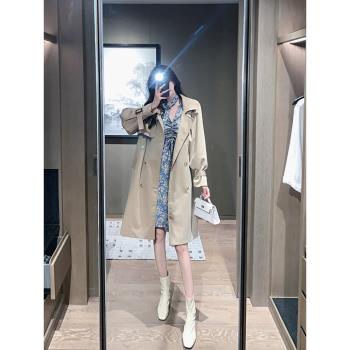 中長款搭配寬松碎花兩件套裝風衣