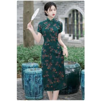 綠色媽媽裝中國風日常修身旗袍