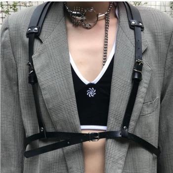 暗黑凹造型束縛時尚配旗袍女背帶
